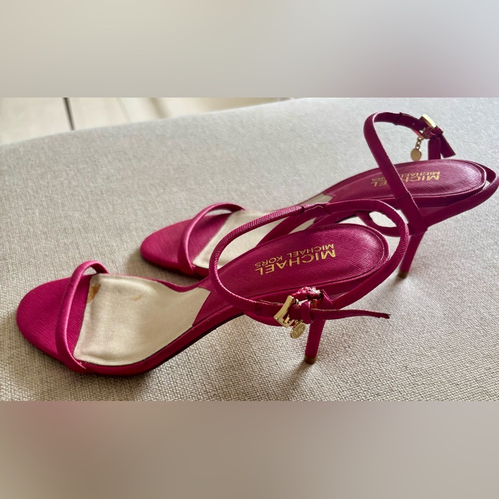 Michael Kors Kitten Heels Sandals - Picture 5 of 13